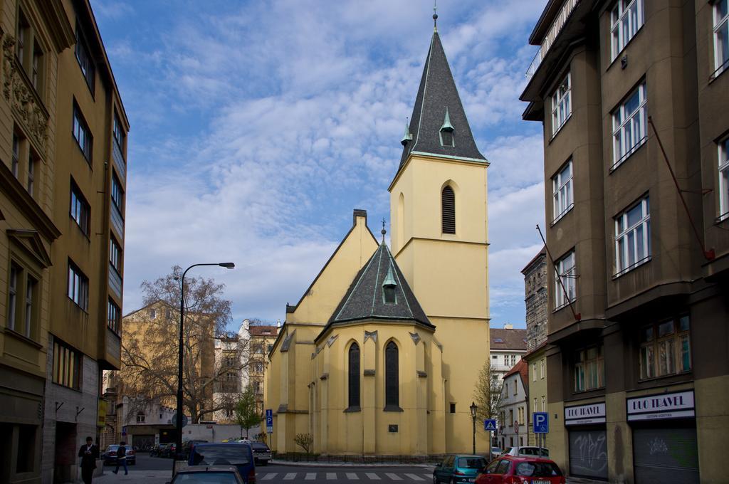 Apartments With 2 Bathrooms- 5 Minutes From Old Town - 102 M2 Praha Exteriér fotografie