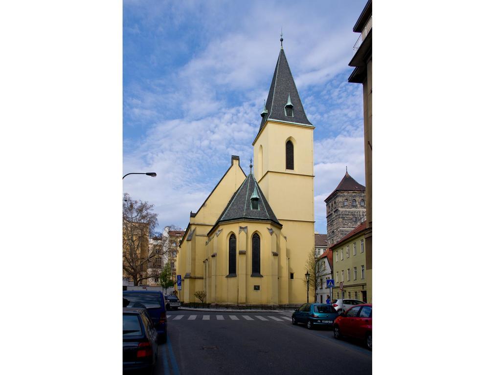 Apartments With 2 Bathrooms- 5 Minutes From Old Town - 102 M2 Praha Exteriér fotografie