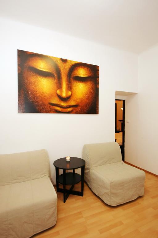 Apartments With 2 Bathrooms- 5 Minutes From Old Town - 102 M2 Praha Exteriér fotografie