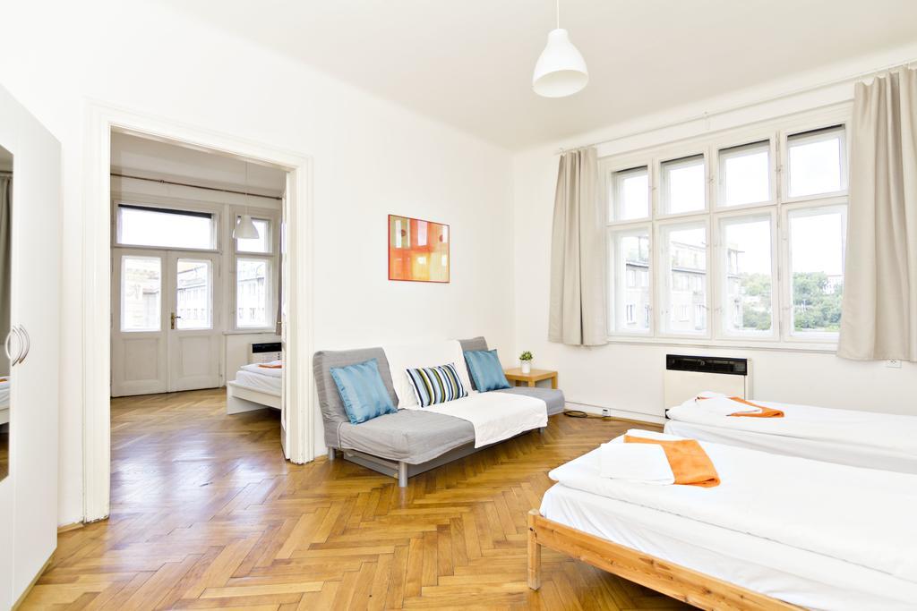 Apartments With 2 Bathrooms- 5 Minutes From Old Town - 102 M2 Praha Exteriér fotografie