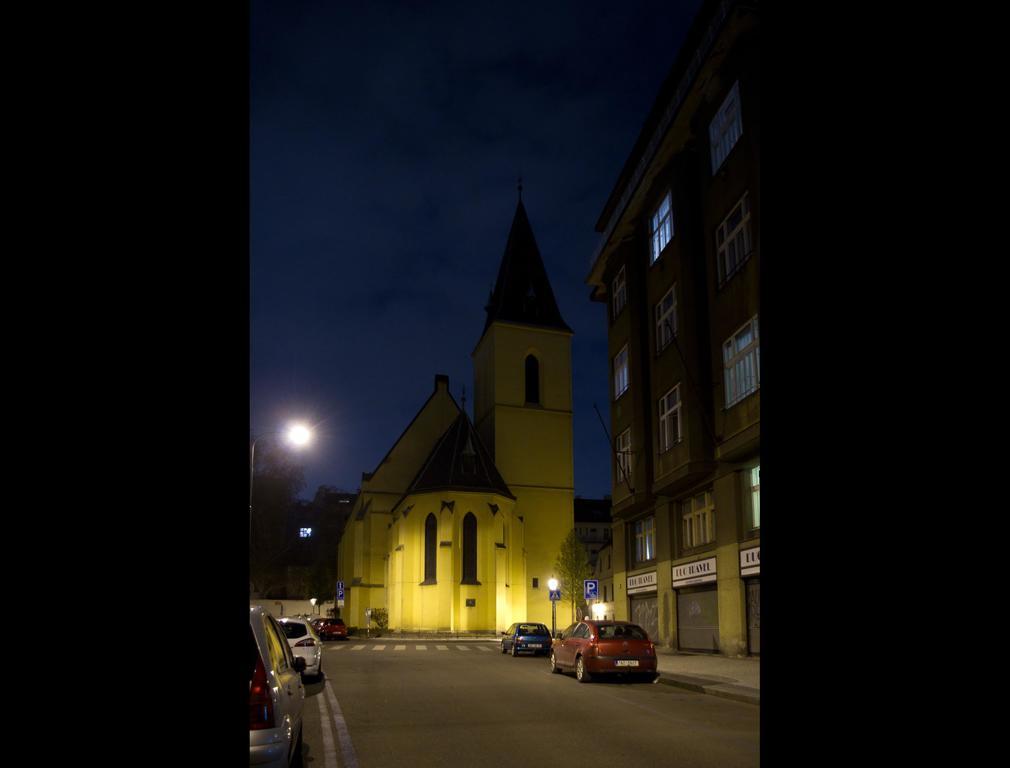 Apartments With 2 Bathrooms- 5 Minutes From Old Town - 102 M2 Praha Exteriér fotografie