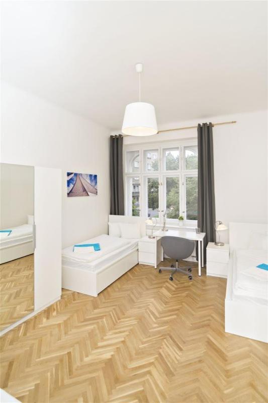 Apartments With 2 Bathrooms- 5 Minutes From Old Town - 102 M2 Praha Exteriér fotografie