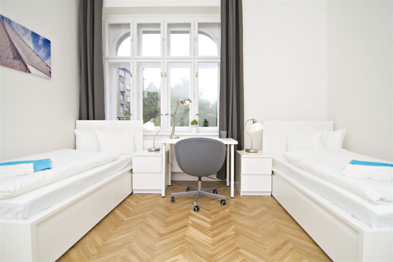 Apartments With 2 Bathrooms- 5 Minutes From Old Town - 102 M2 Praha Exteriér fotografie