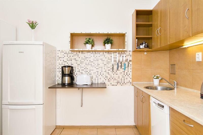 Apartments With 2 Bathrooms- 5 Minutes From Old Town - 102 M2 Praha Exteriér fotografie